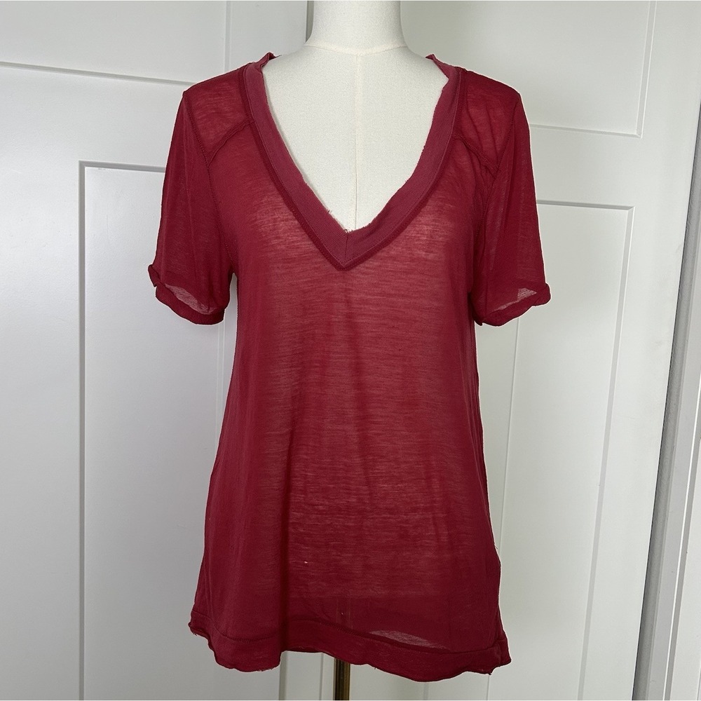 We The Free Free People Womens S Red Sheer V Neck Distressed High Low T Shirt